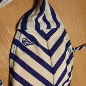 Volcom swimtop